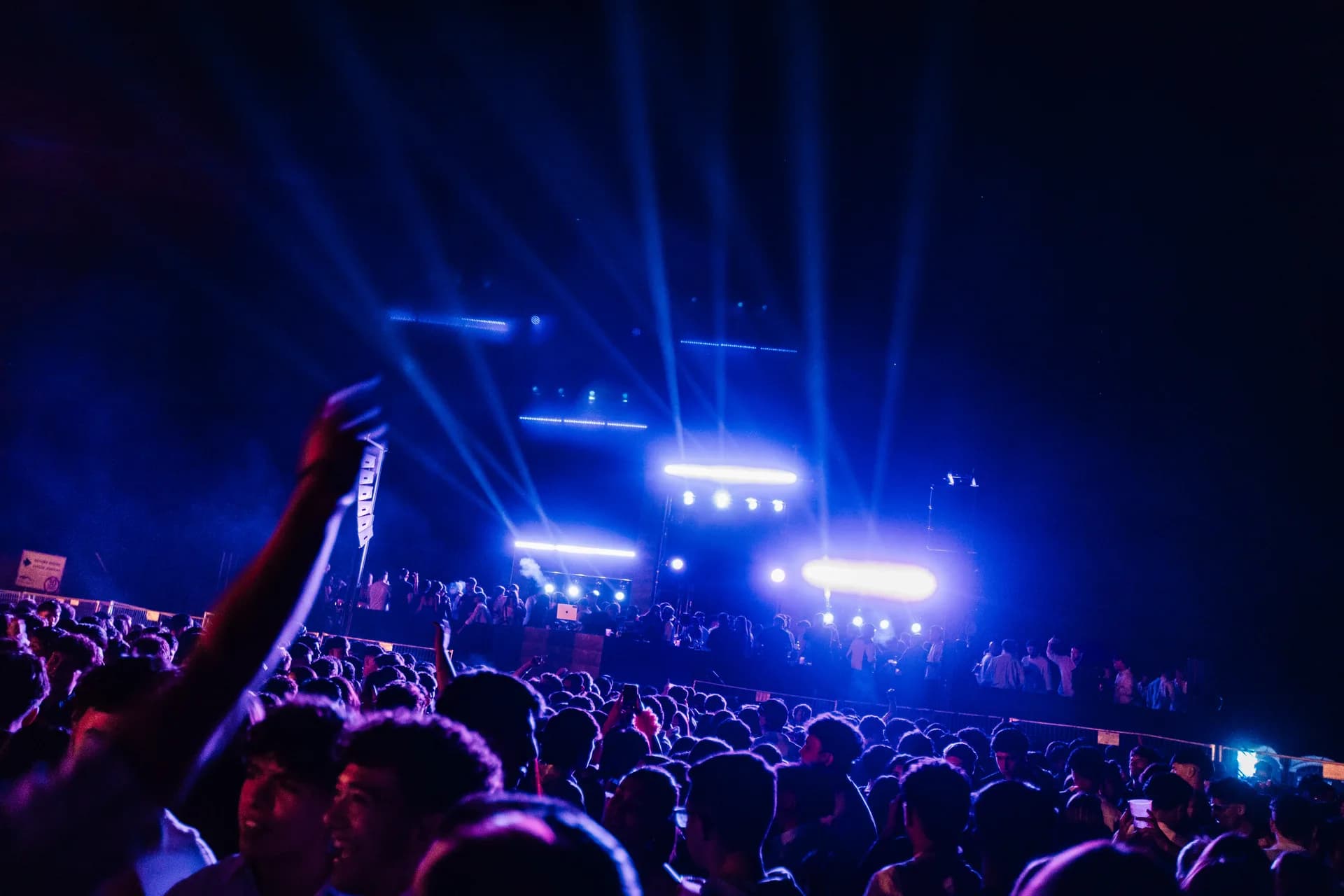 The Vibe y Fiesta Año Nuevo foto 17